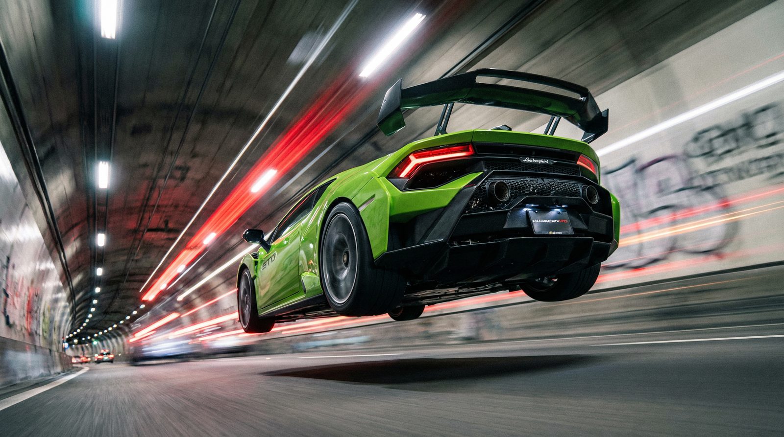 麻豆传媒兰博基尼隧道视频